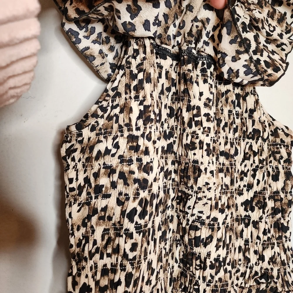 Nordstrom‎ Truly Me leopard smocked romper. Kids 14.